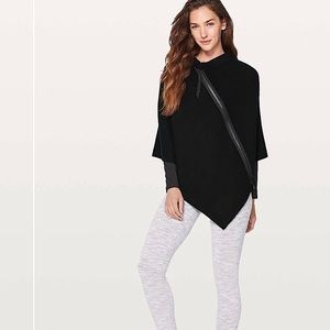 NEW Lululemon On The Go Poncho
Black ⭐️⭐️⭐️⭐️NEW